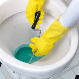 Toilettes bouchées : que faire ?