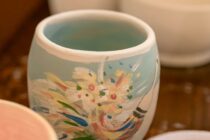 Un loisir à essayer : peindre des pots en terre cuite